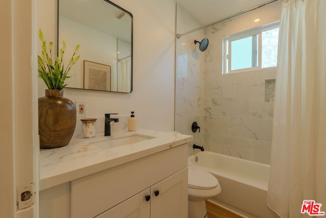 Gramercy photo 9