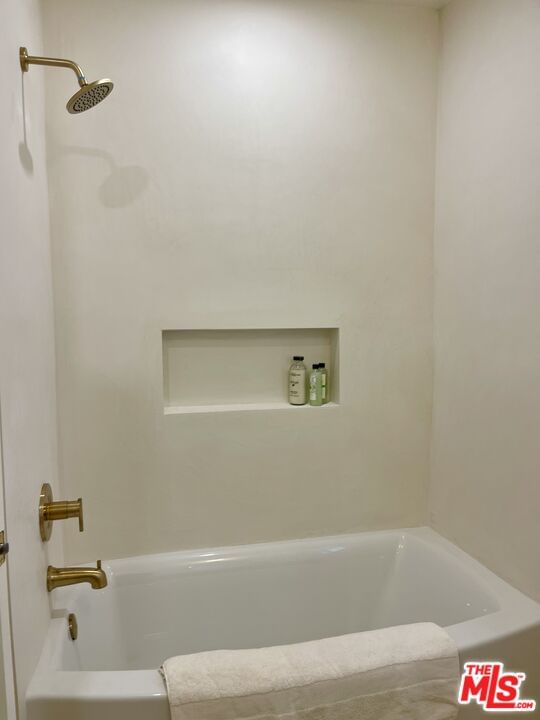 Rogene photo 17