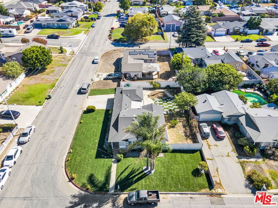 Glendora photo 1