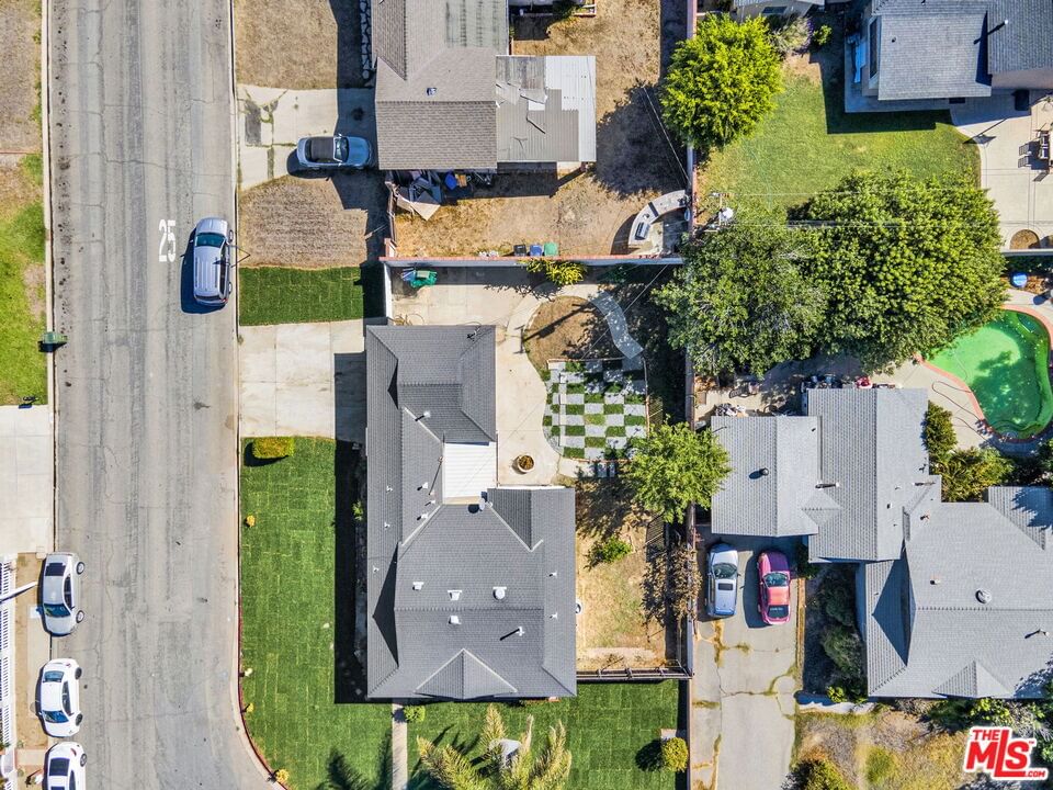 Glendora photo 37