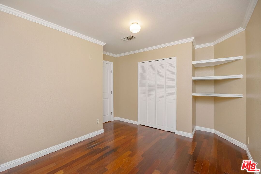 Sunnydale photo 31