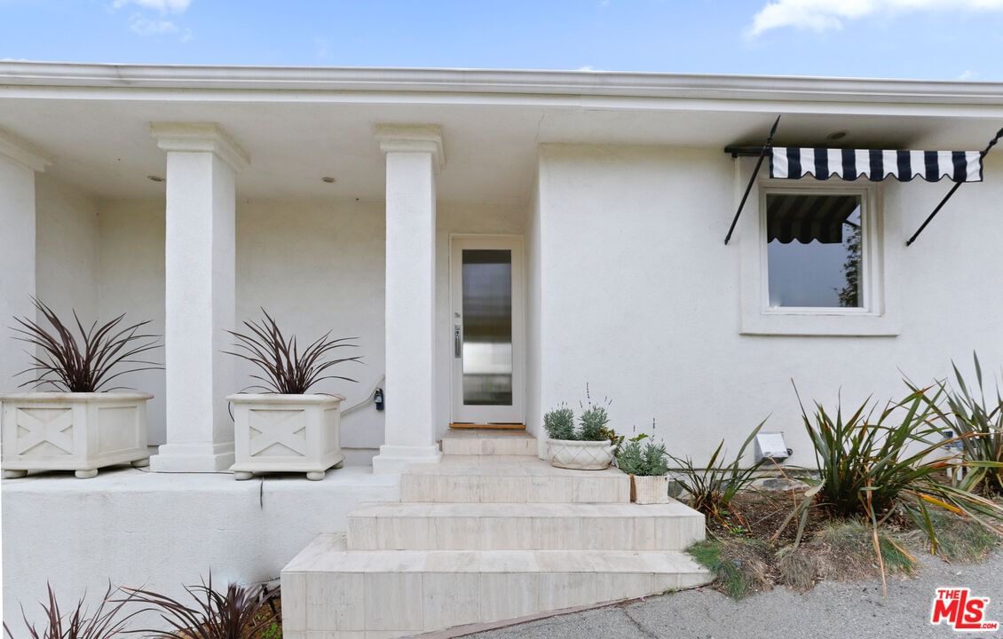 Mulholland photo 41