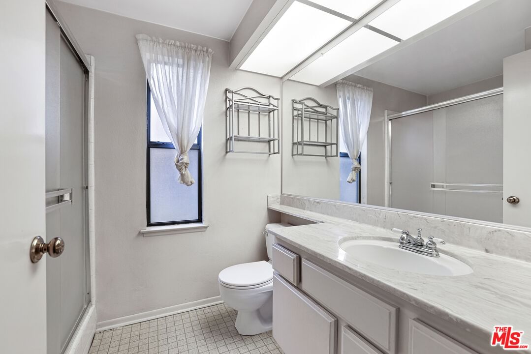 Rockridge photo 15
