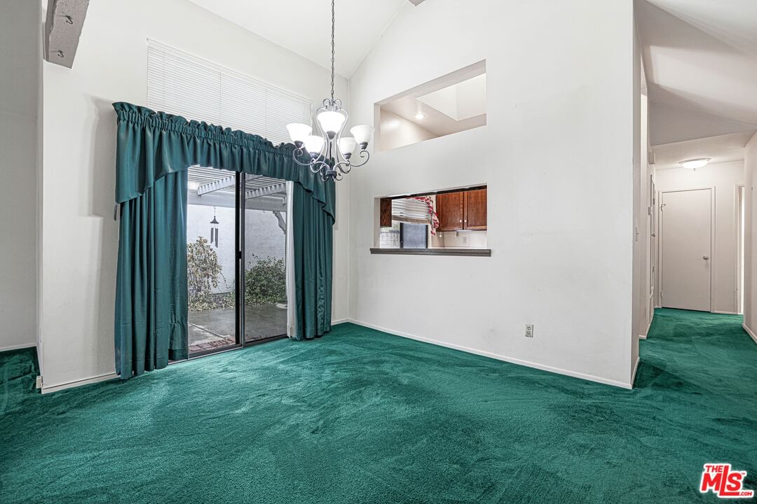 Rockridge photo 6