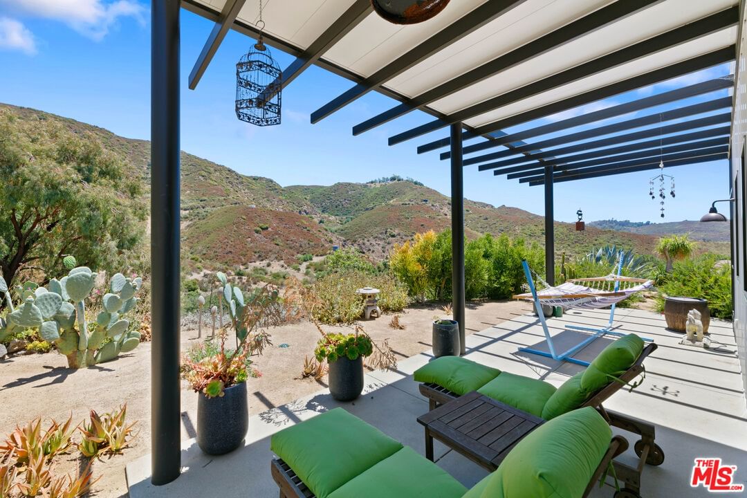 Mulholland photo 26