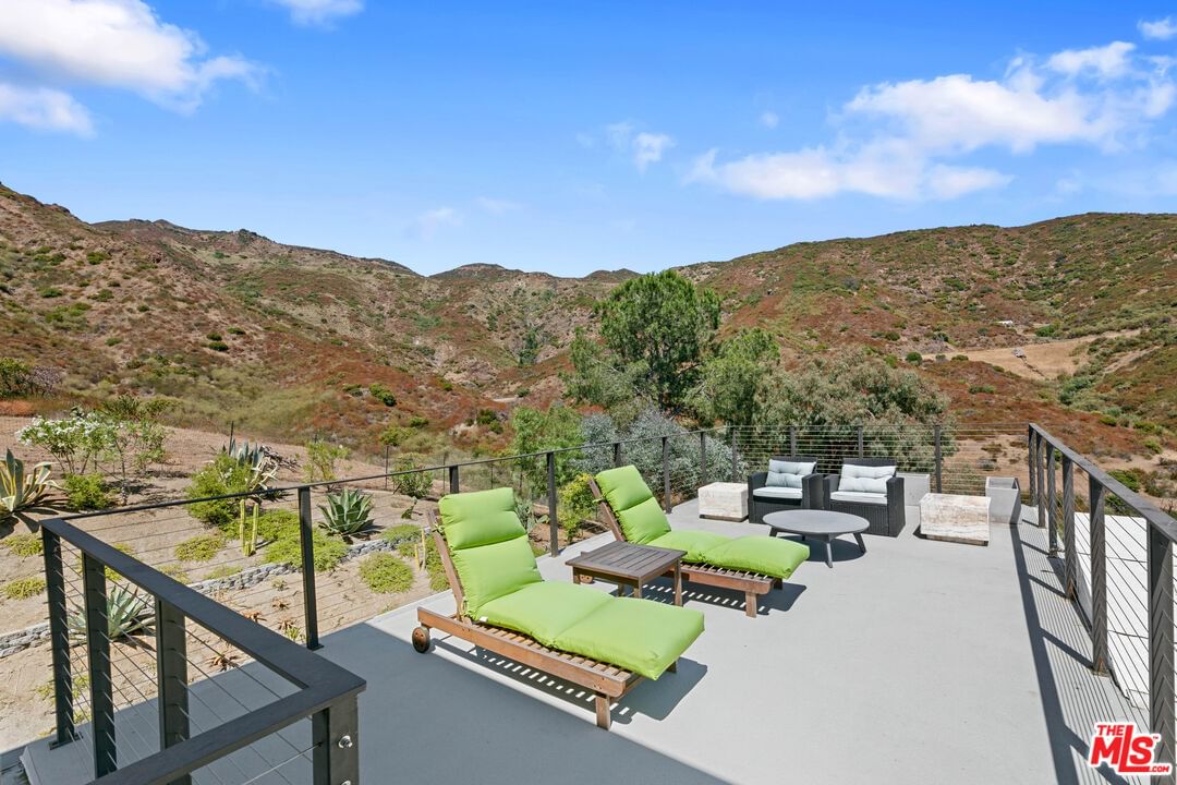 Mulholland photo 40
