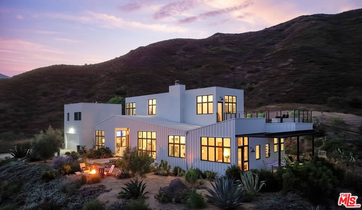 Mulholland photo 45