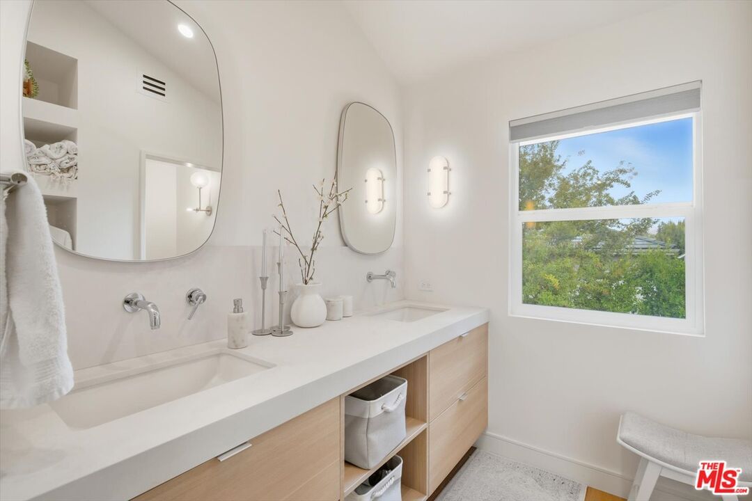 Ranch House photo 21