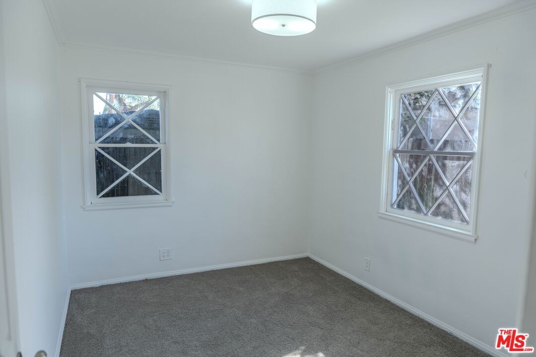 Strathern photo 20