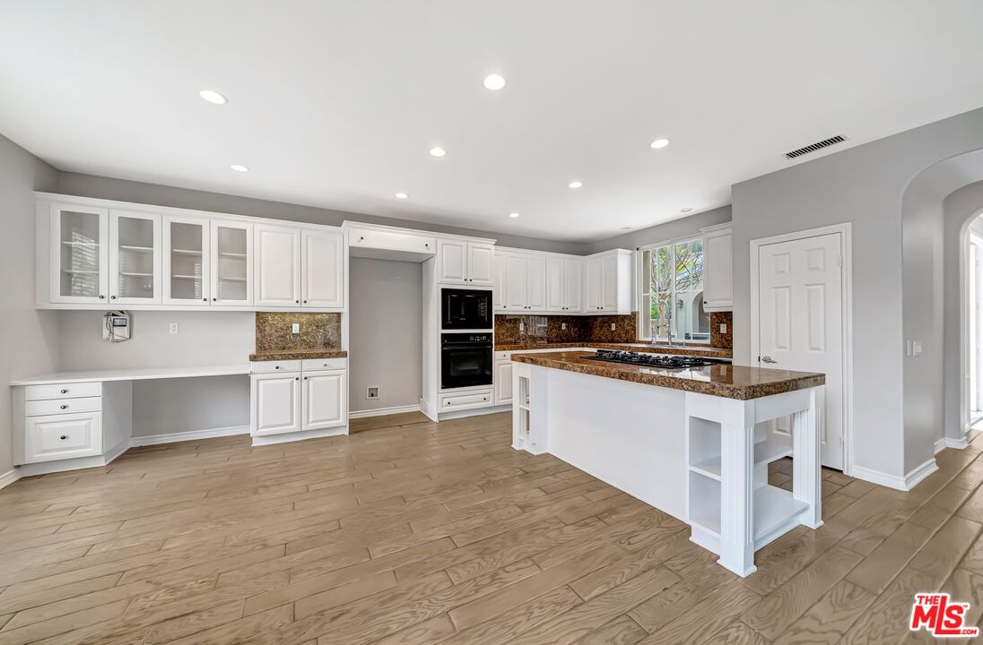 Brookhollow photo 20