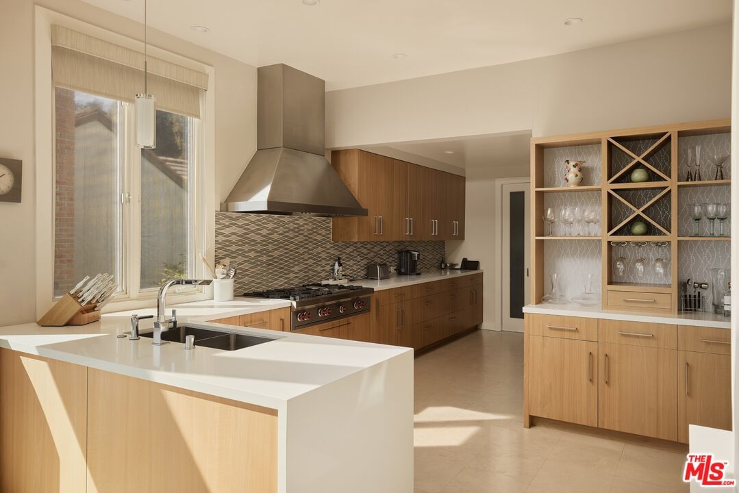 Sea Lane photo 14
