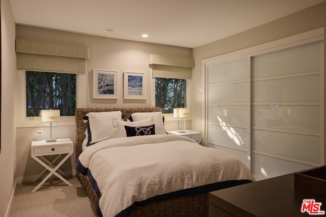 Sea Lane photo 23