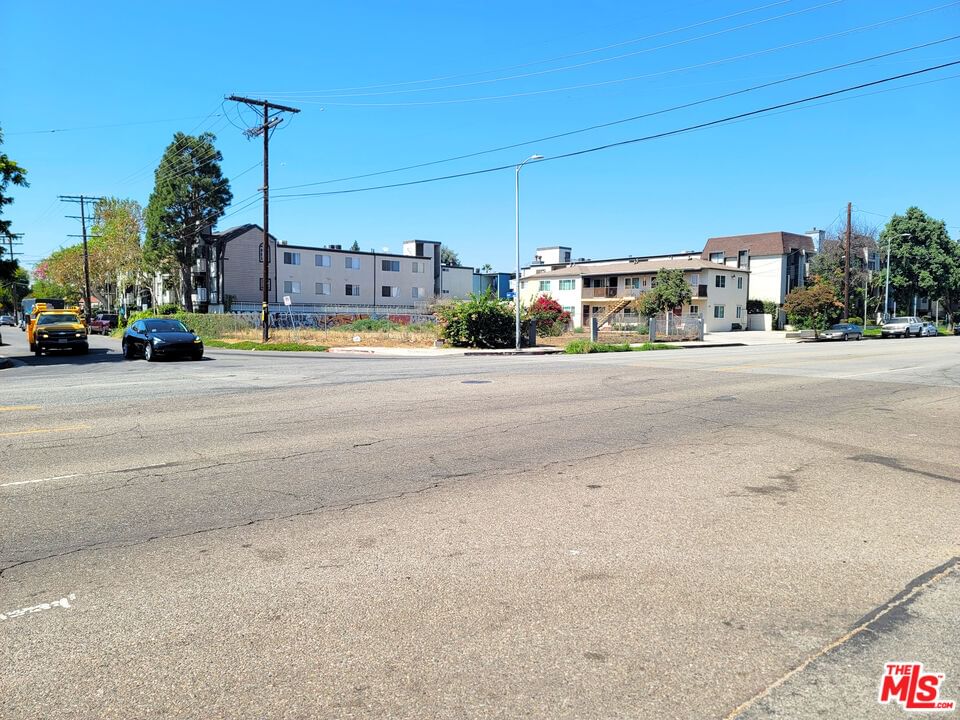 Woodley photo 1