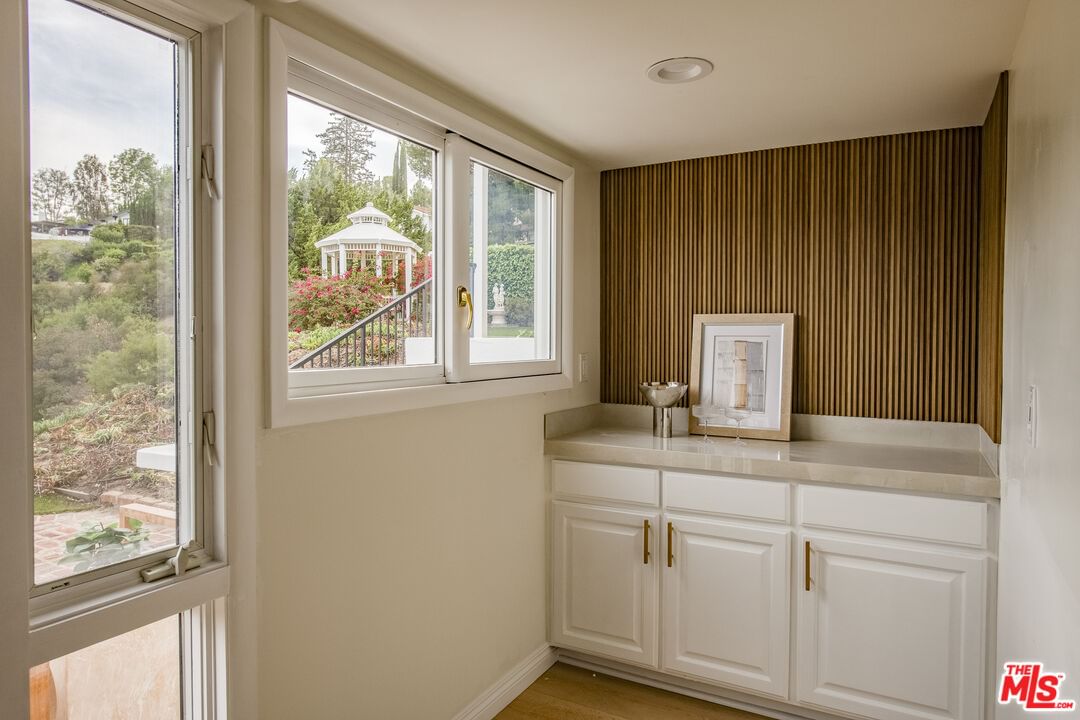 Greenbriar photo 16