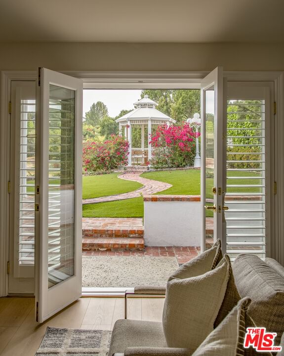 Greenbriar photo 33