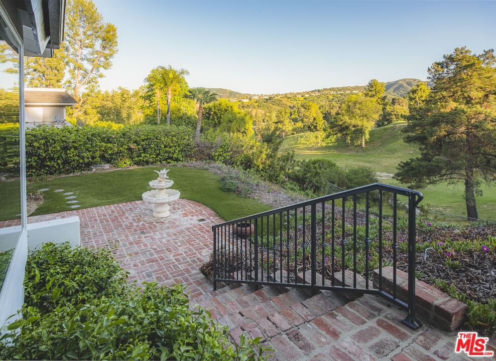Greenbriar photo 44