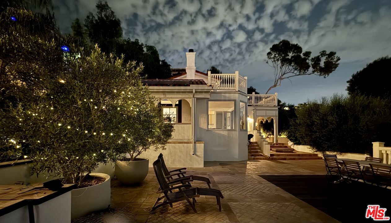 Hillcrest photo 38