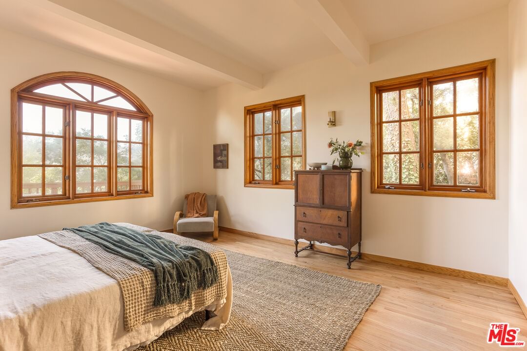 Glen Arbor photo 32