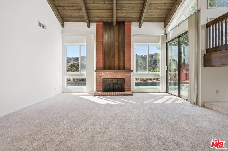 16999 Avenida De Santa Ynez
