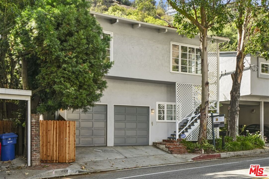 Beverly Glen photo 34