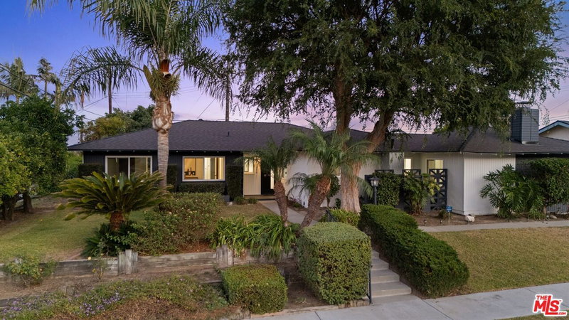 1314 Ameluxen Ave