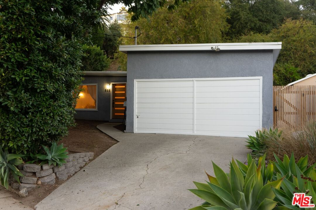 Avenue 67 photo 1