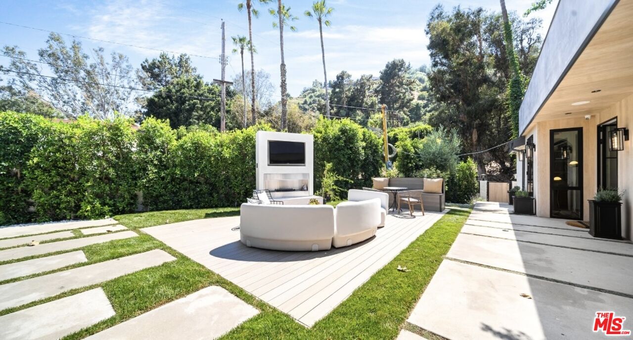 Laurel Canyon photo 48