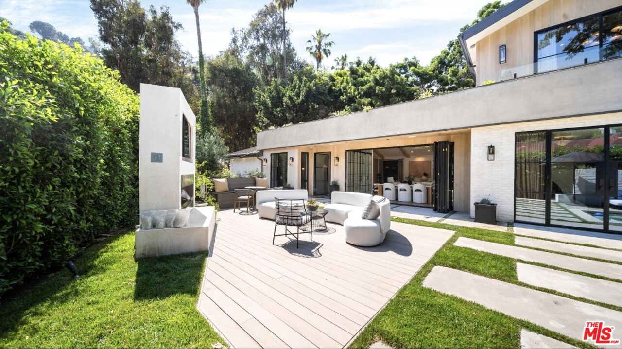 Laurel Canyon photo 50