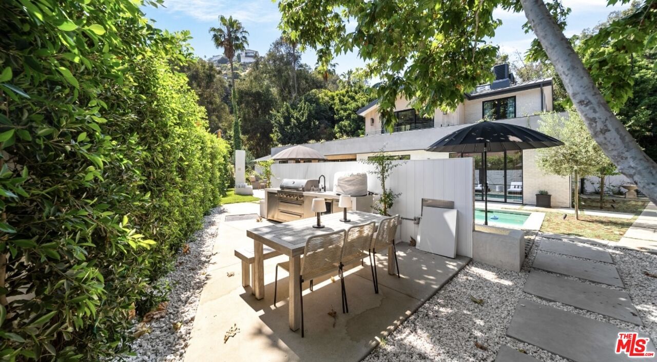Laurel Canyon photo 53