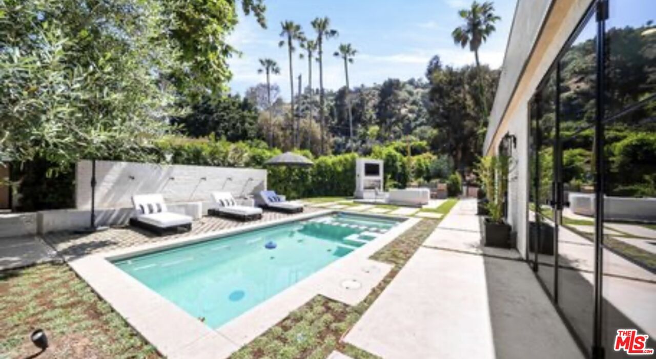 Laurel Canyon photo 58