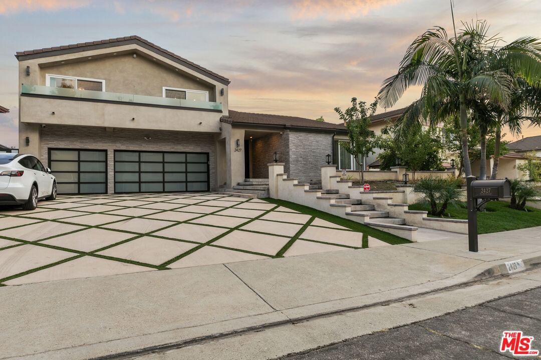Flintridge photo 1