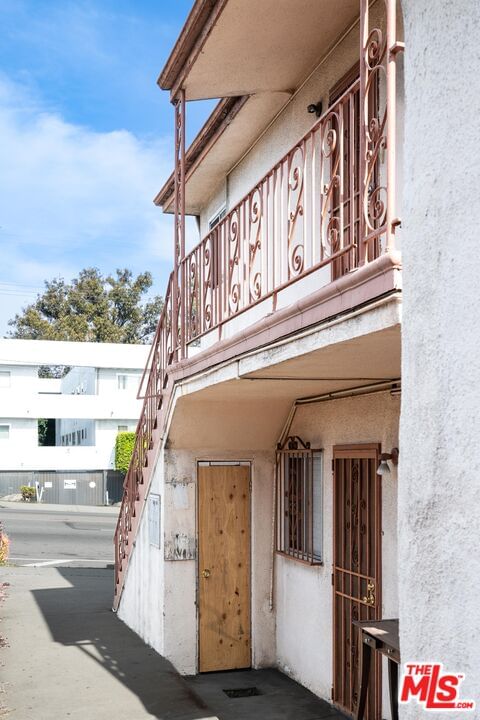 Slauson photo 9