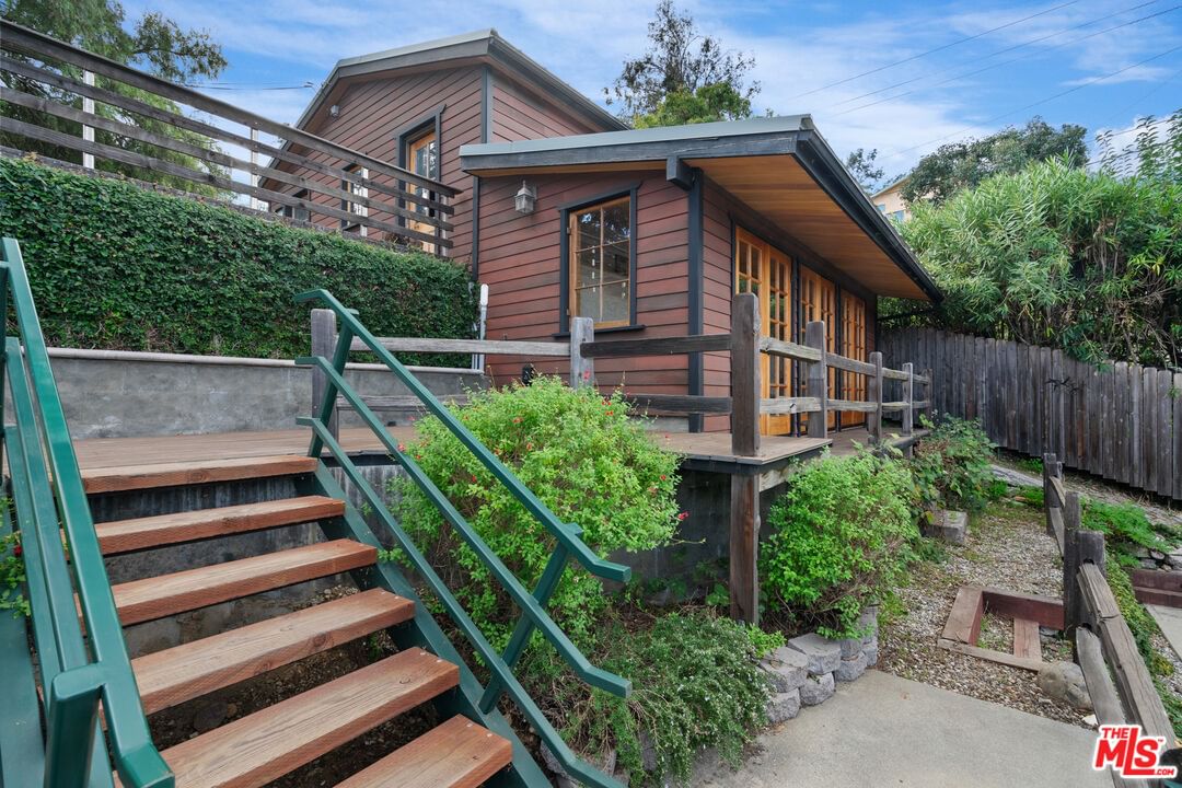 Valley View photo 29