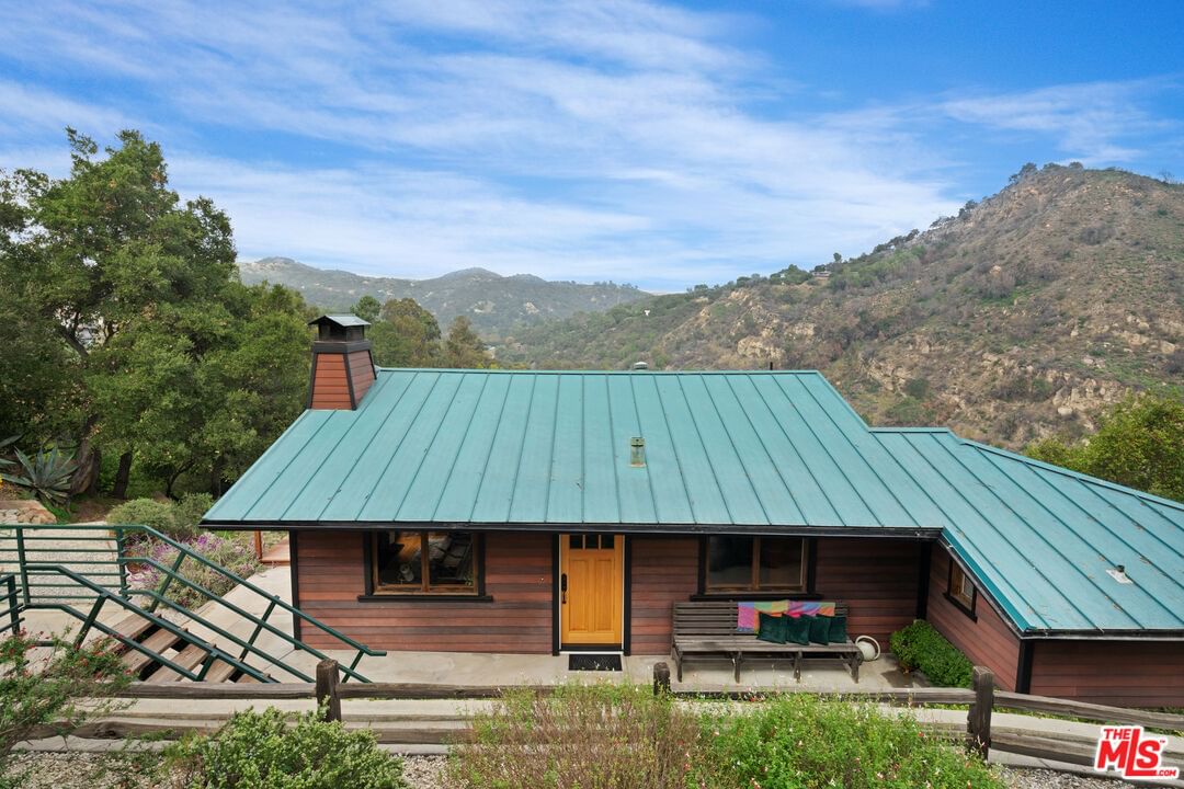 Valley View photo 37