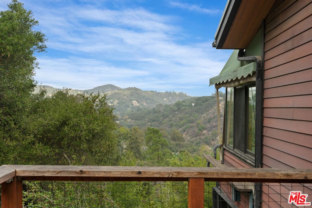Valley View photo 38