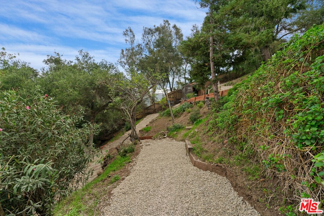 Valley View photo 47