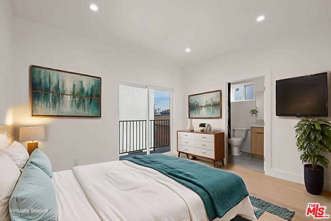 Hobart photo 62