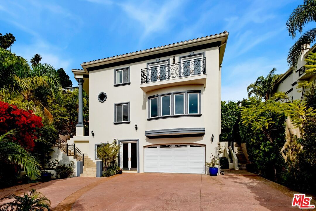 Beverly Glen photo 2