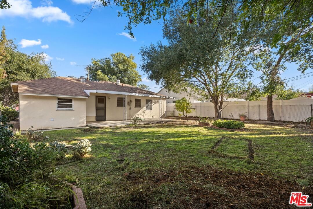 Garden Grove photo 14
