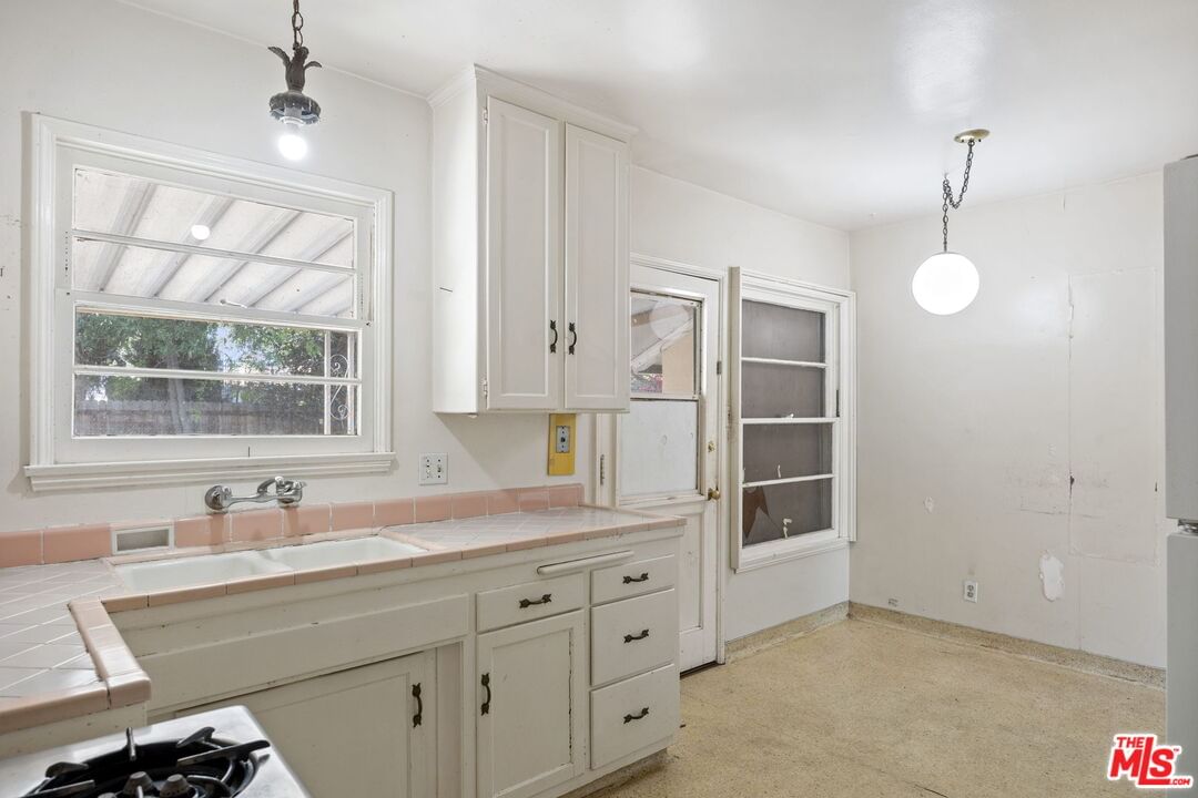 Garden Grove photo 9