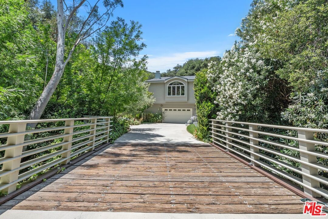 Mulholland photo 1