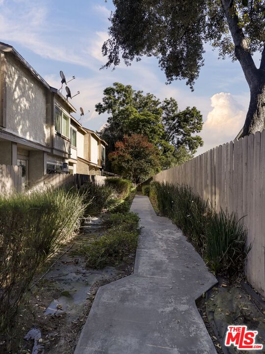 Orange Grove photo 21