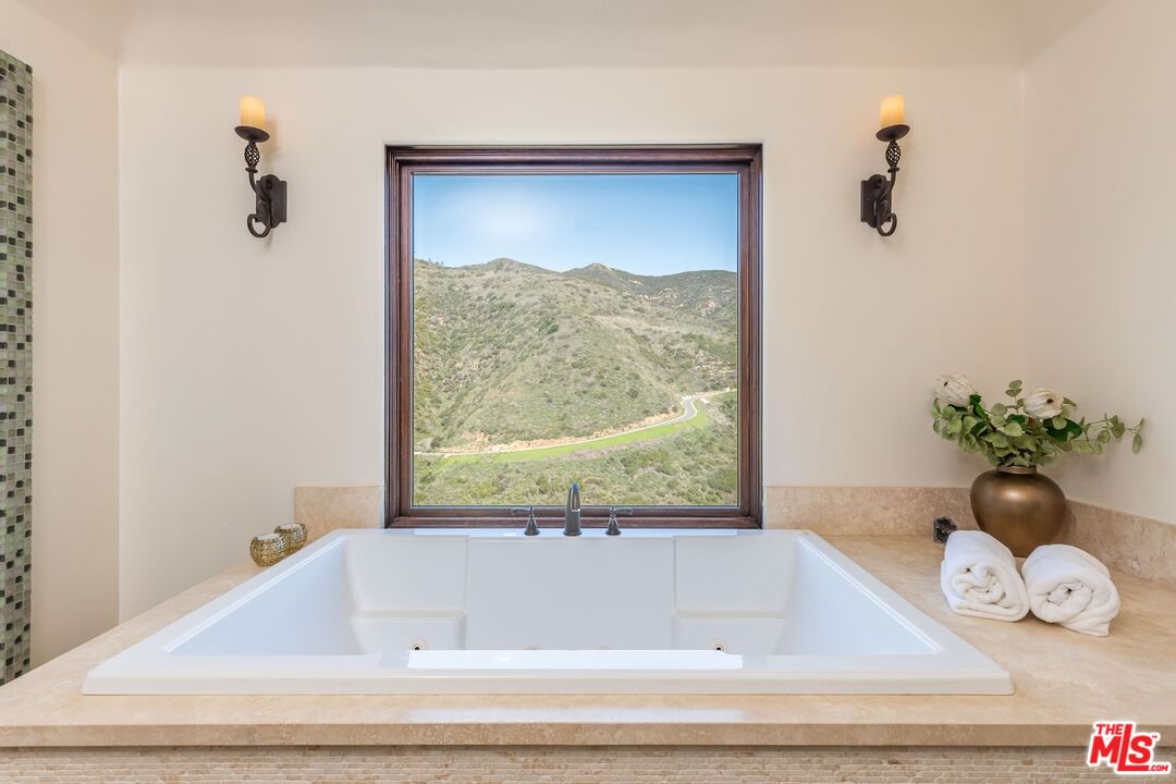 Latigo Canyon photo 31