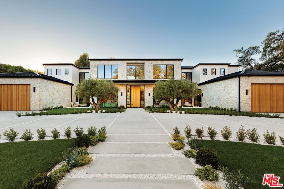 Encino photo 1