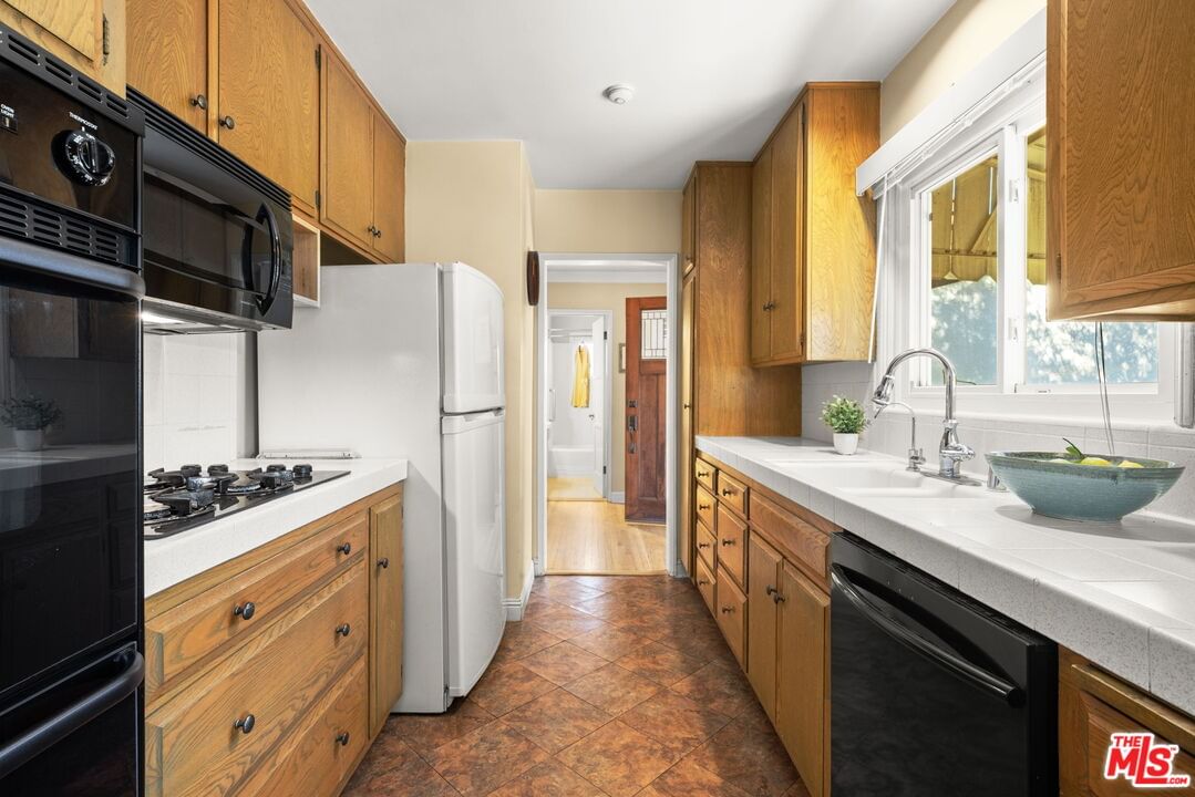 Oak Park photo 10