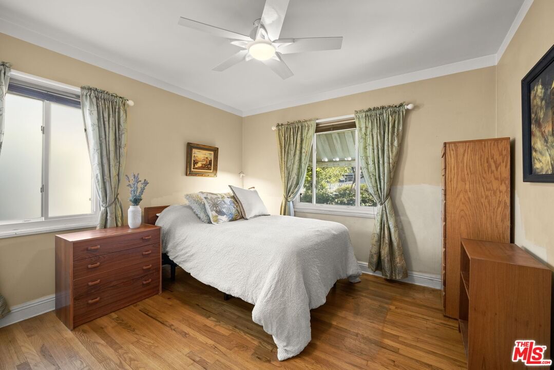 Oak Park photo 14