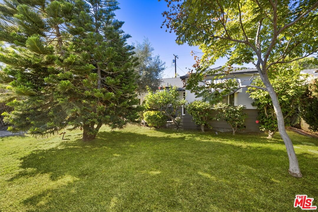 Oak Park photo 3