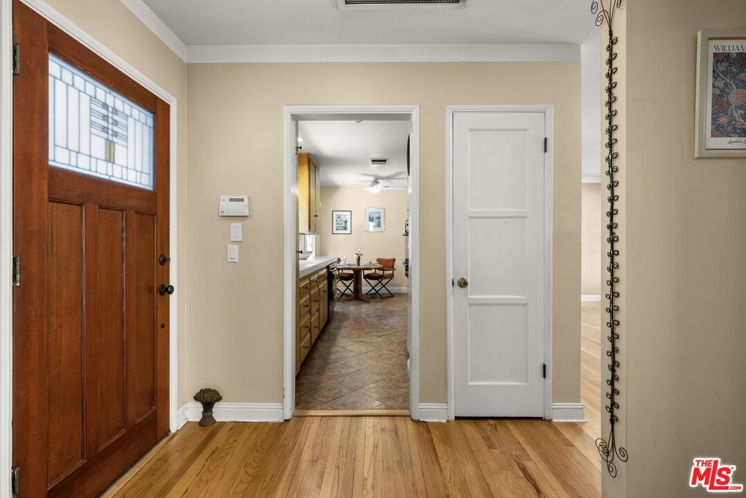 Oak Park photo 4