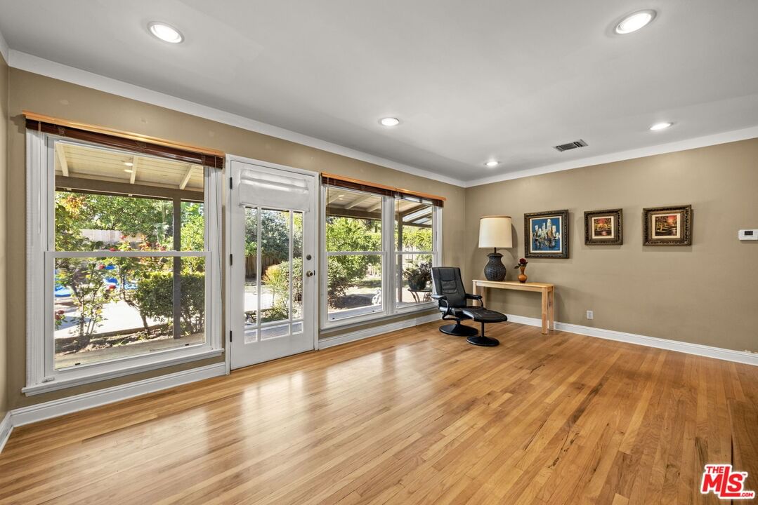Oak Park photo 5