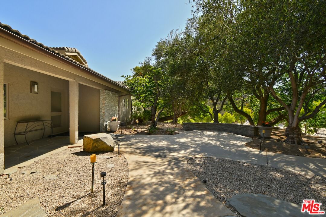 Mulholland photo 11